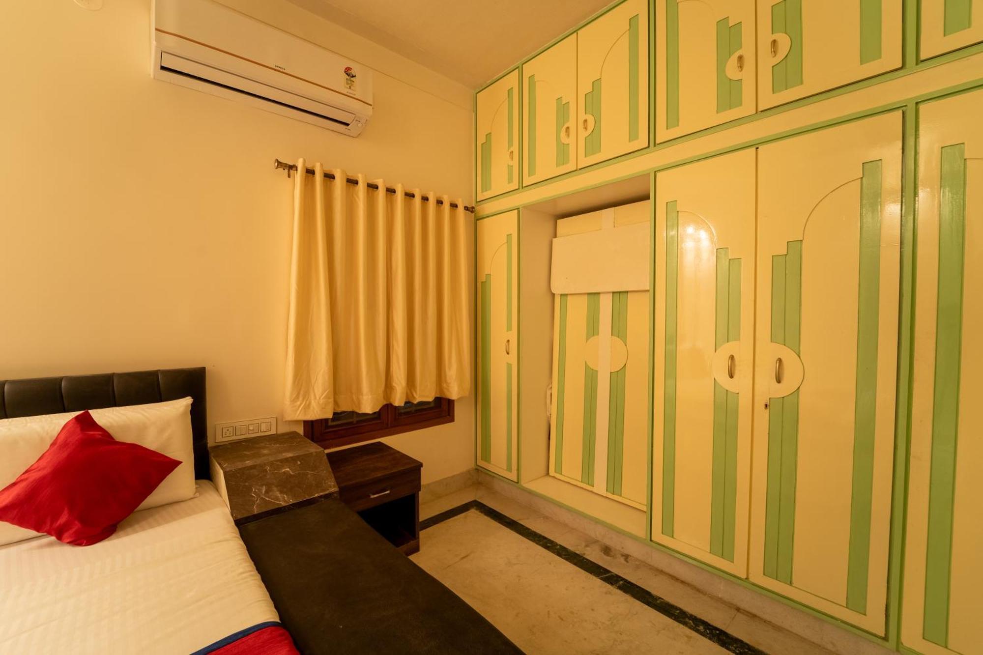 Seasons Suites - Hbr Bangalore Quarto foto
