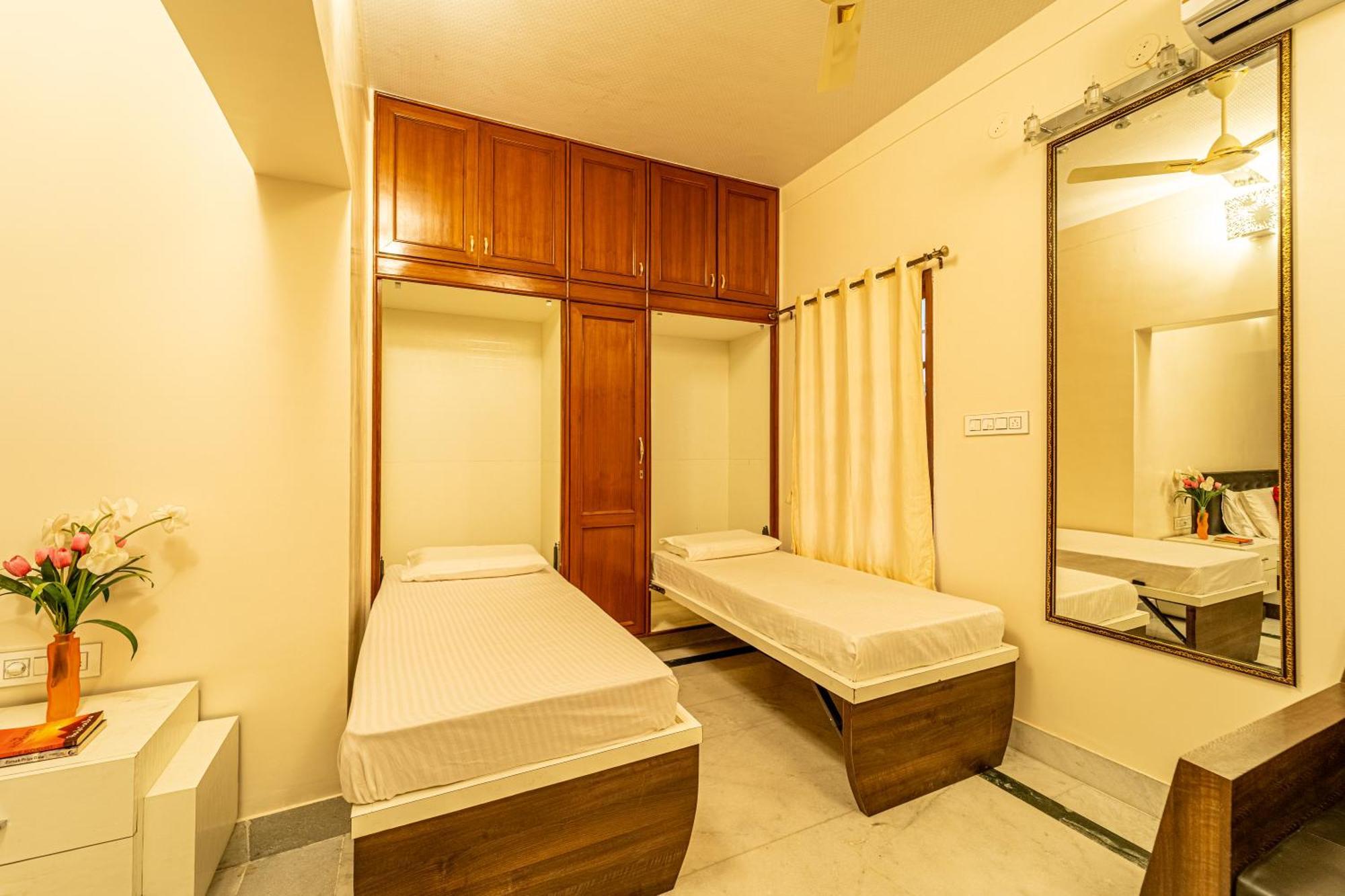 Seasons Suites - Hbr Bangalore Quarto foto